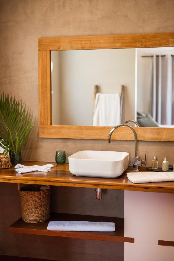 Karibuni Boutique Hotel (Adults Only) Cul de Sac Екстериор снимка
